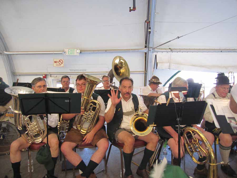 2011.060 - German Day at the Phoenix Club - 08-21-2011