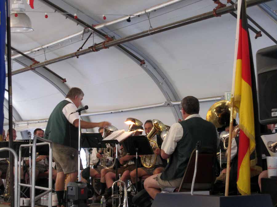 2011.052 - German Day at the Phoenix Club - 08-21-2011