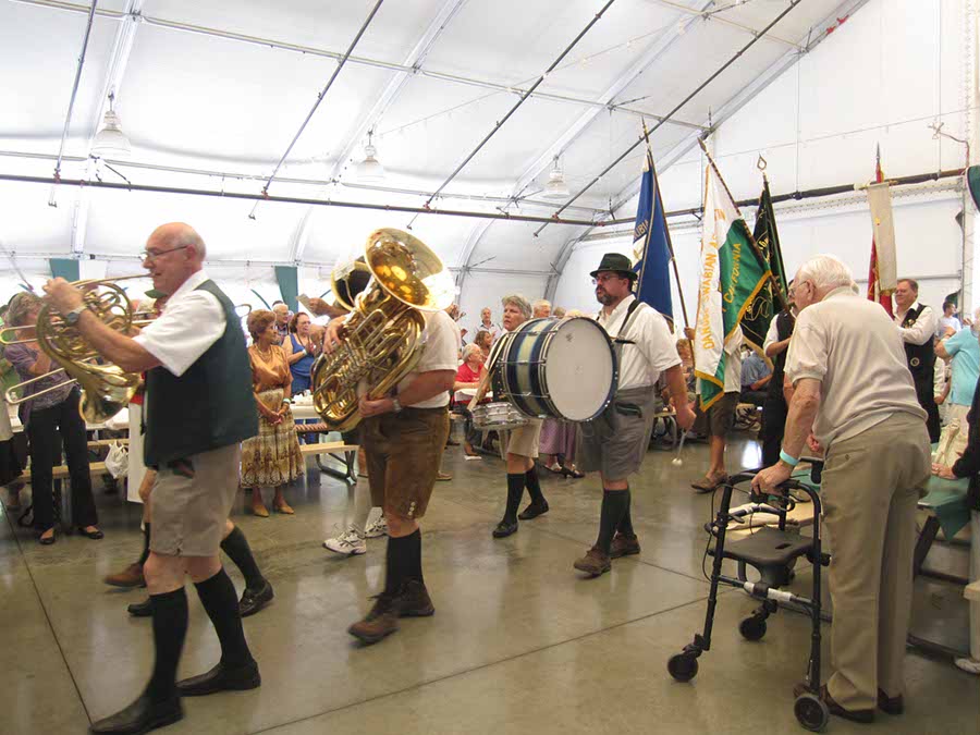 2011.024 - Tag der Donauschwaben - 07-31-2011