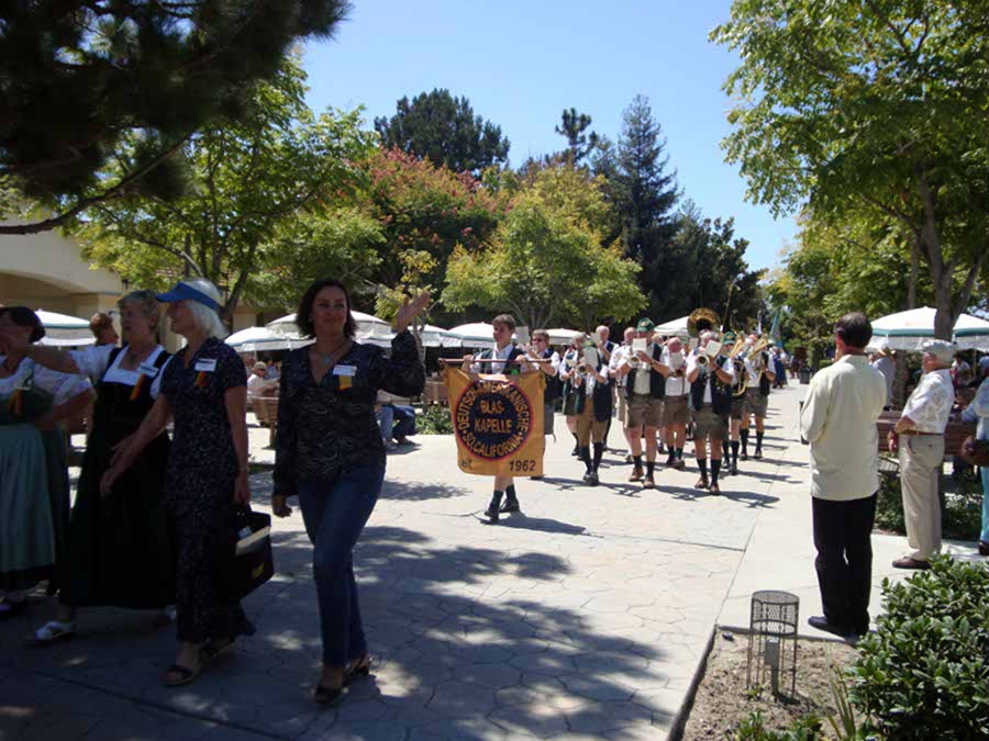 2011.044 - German Day at the Phoenix Club - 08-21-2011
