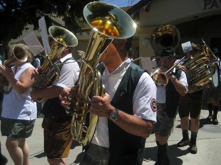2011.042 - German Day at the Phoenix Club - 08-21-2011