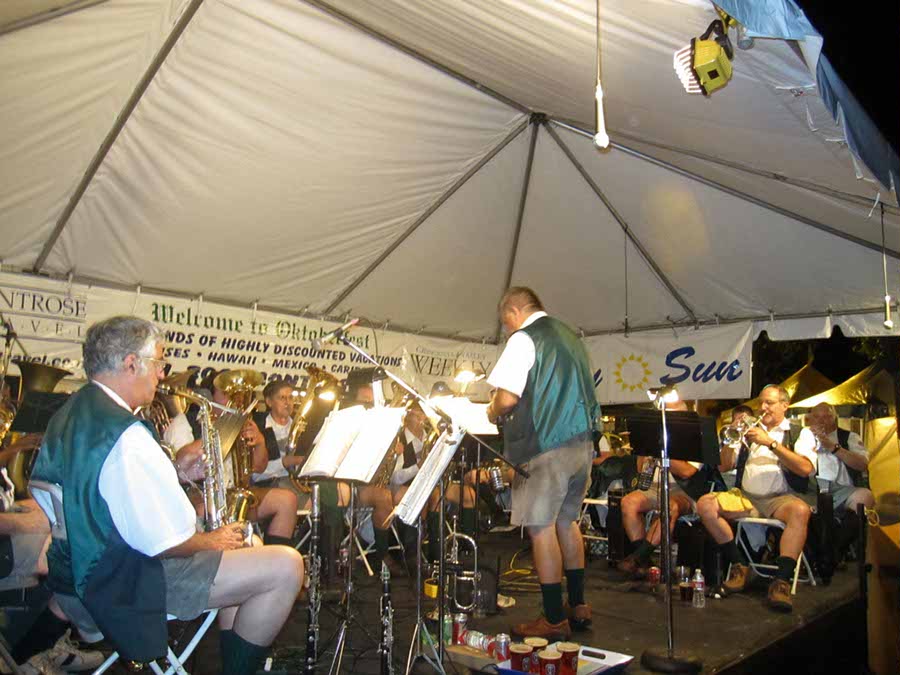 2011.072 - Montrose Oktoberfest - 10-01-2011