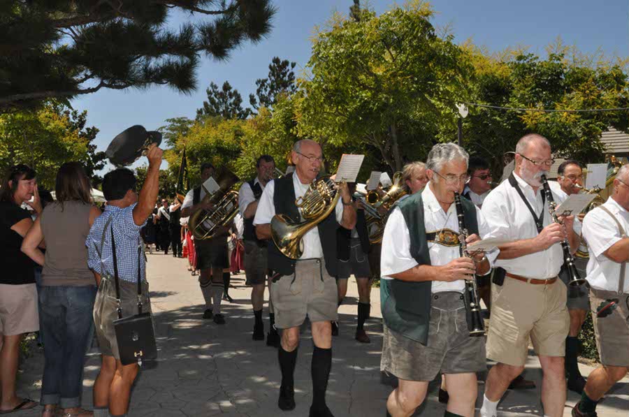 2011.047 - German Day at the Phoenix Club - 08-21-2011